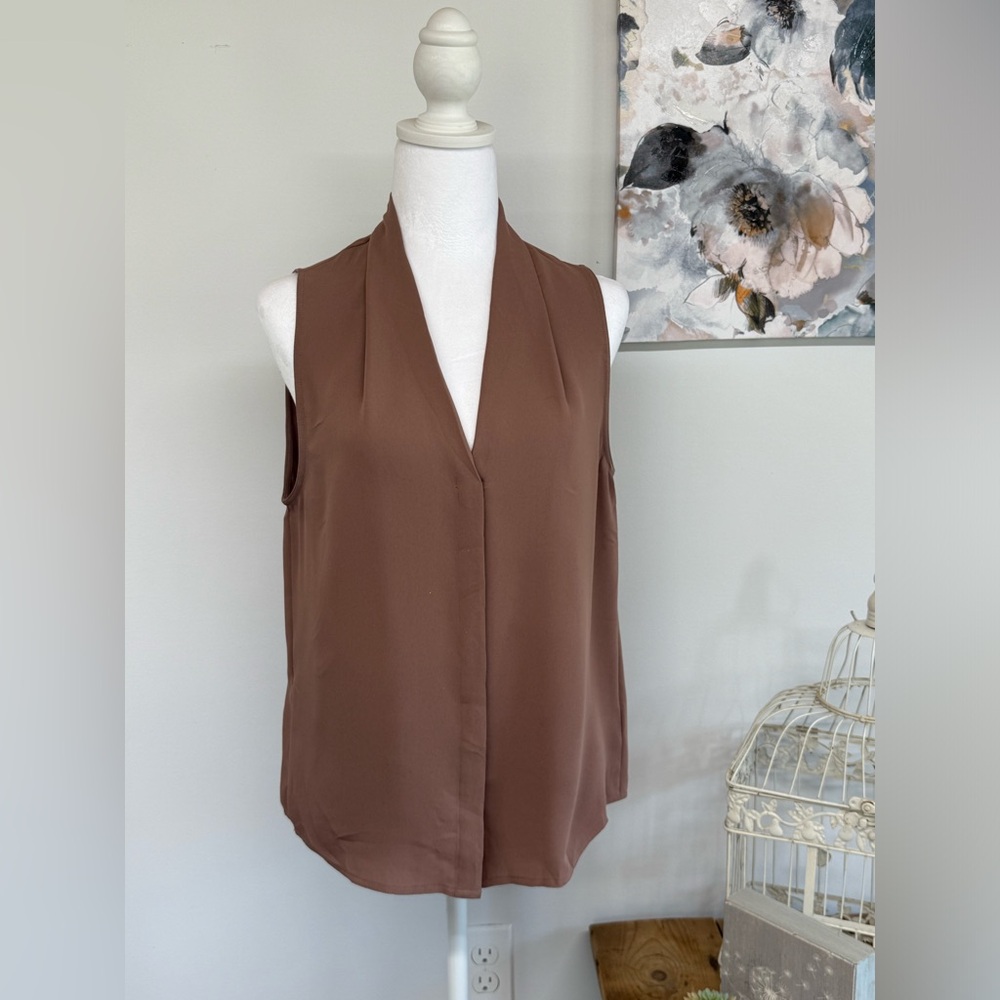 ARITZIA | Babaton | Elegant | Brown | Sleeveless | Button Front | Top | Size Med